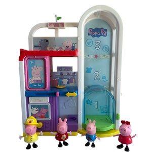 Peppa Pig Shopping Center With 4 Characters- Elevator Works!